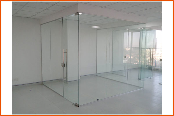 Toughened Glass Partition Manufacturers in Pune - AK Glass Concept